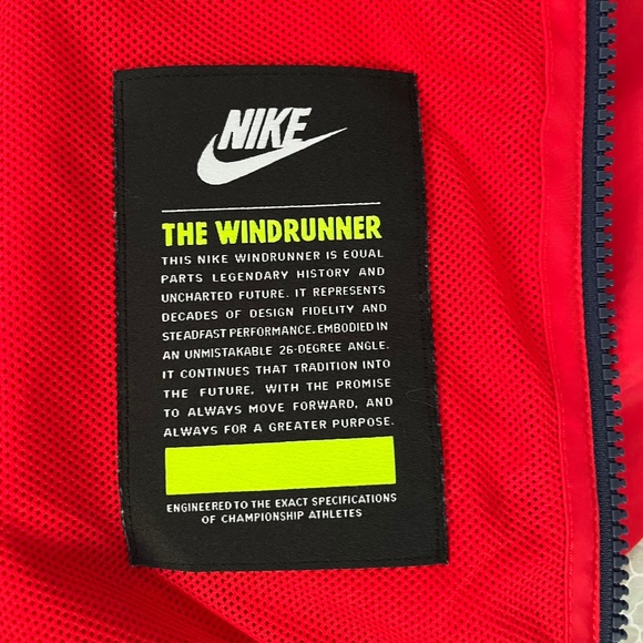 Nike Windrunner Hooded Jacket/Windbreaker - Picture 7 of 8